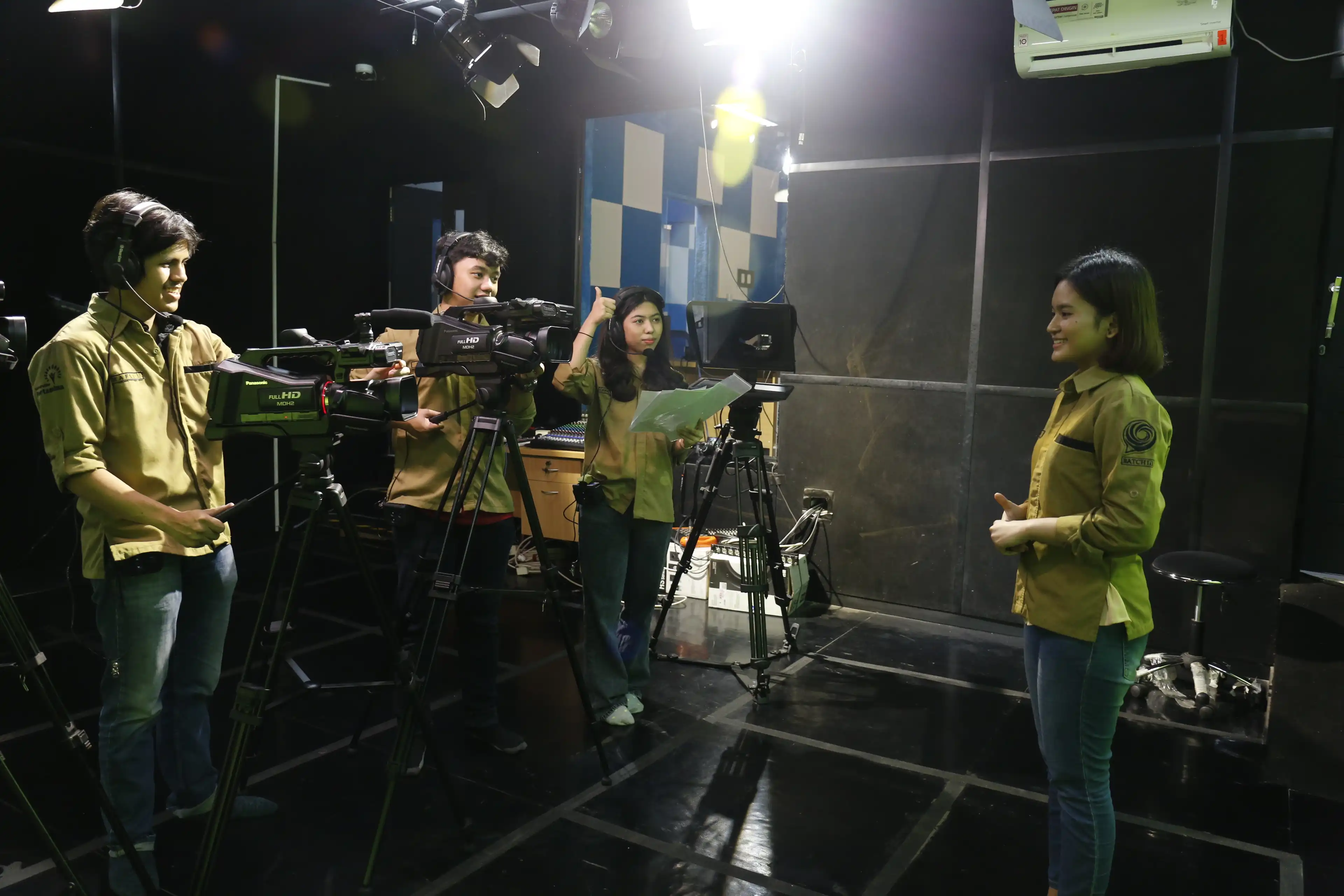 Proyeksi Lulusan Broadcasting & Digital Communication